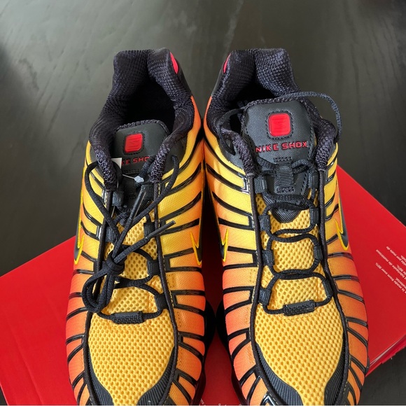 ✔️NWT✔️ NIKE Shox TL 'Sunrise Gradient' - Picture 7 of 11